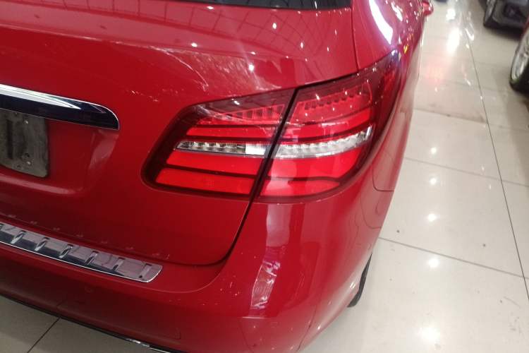 Used Mercedes-Benz B-Class 2015 B 200 Fashion Model Right Rear Taillight