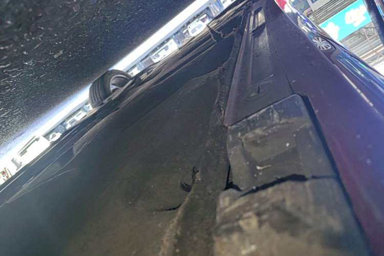 Used Mercedes-Benz B-Class 2015 B 200 Fashion Model Right Side Sill