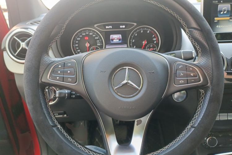 Used Mercedes-Benz B-Class 2015 B 200 Sport Edition Steering Wheel