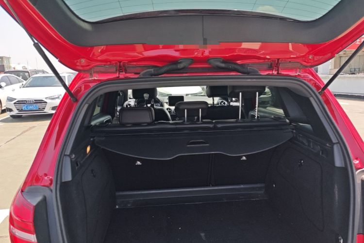 Used Mercedes-Benz B-Class 2015 B 200 Luxury Model Trunk