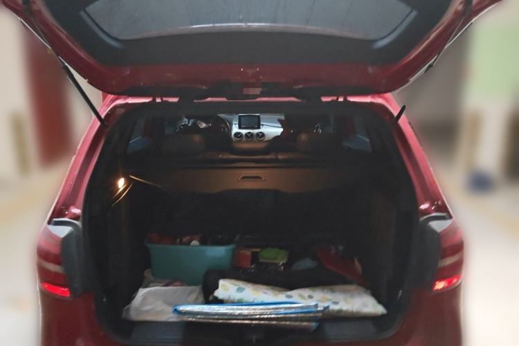 Used Mercedes-Benz B-Class 2015 B 200 Fashion Model Trunk