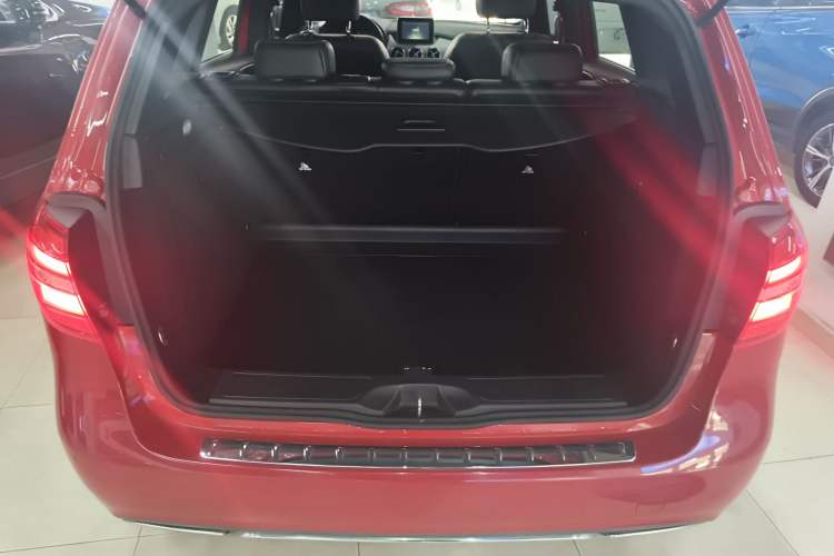 Used Mercedes-Benz B-Class 2015 B 200 Fashion Model Trunk