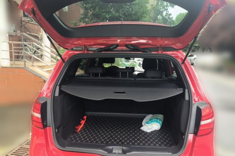 Used Mercedes-Benz B-Class 2015 B 200 Fashion Model Trunk