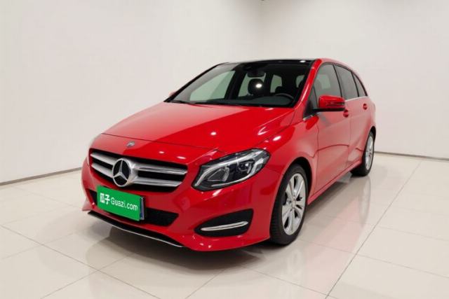 Ojetý Mercedes-Benz B-Class 2015 B 200 Fashion Model
