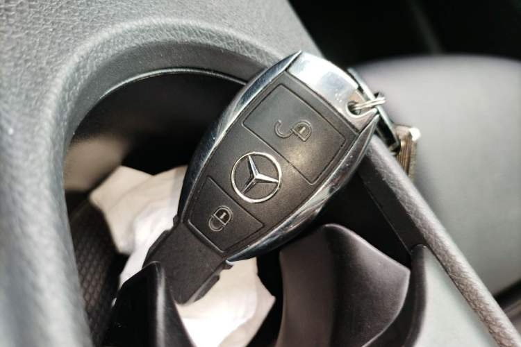Used Mercedes-Benz B-Class 2015 B 200 Fashion Model Vehicle Key