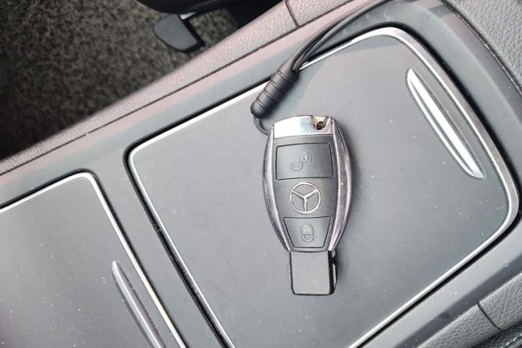 Used Mercedes-Benz B-Class 2015 B 200 Fashion Model Vehicle Key