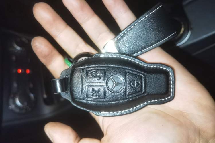 Used Mercedes-Benz B-Class 2015 B 200 Sport Edition Vehicle Key