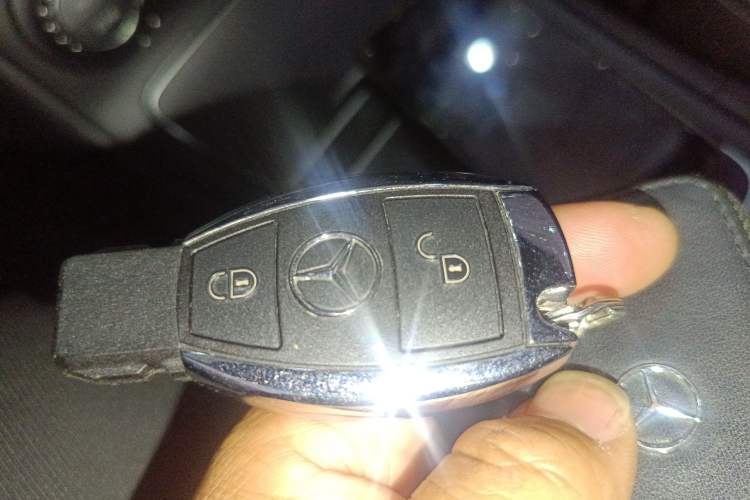 Used Mercedes-Benz B-Class 2015 B 200 Fashion Model Vehicle Key