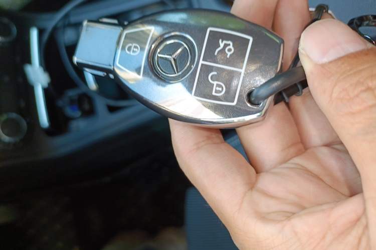 Used Mercedes-Benz B-Class 2015 B 200 Sport Edition Vehicle Key