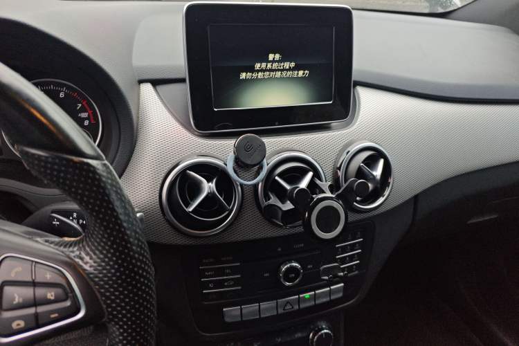 Used Mercedes-Benz B-Class 2015 B 200 Sport Edition Audio And AC Panel