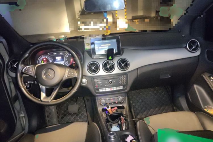 Used Mercedes-Benz B-Class 2015 B 200 Sport Edition Center Console