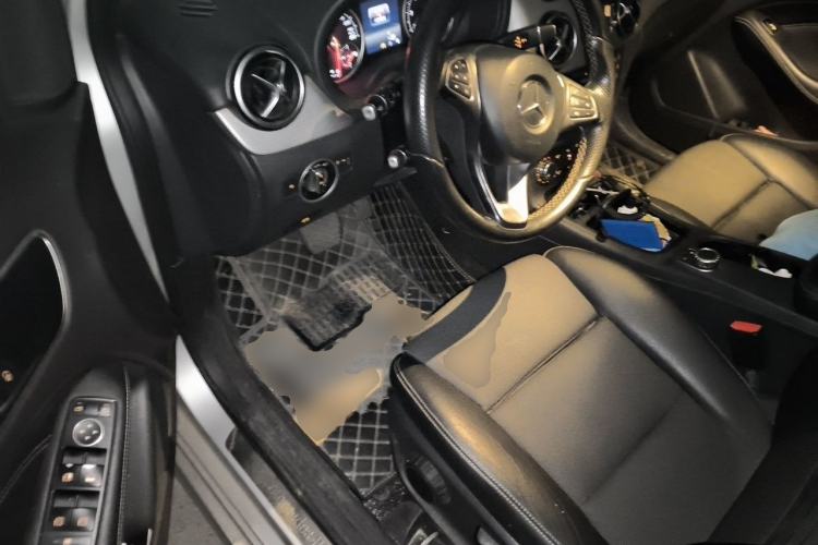 Used Mercedes-Benz B-Class 2015 B 200 Sport Edition Driver Seat