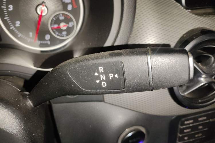 Used Mercedes-Benz B-Class 2015 B 200 Sport Edition Gear Lever