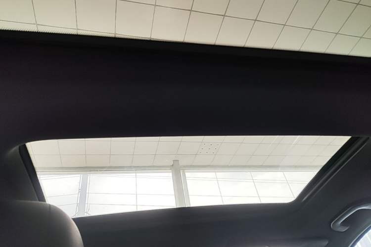 Used Mercedes-Benz B-Class 2015 B 200 Sport Edition Headliner