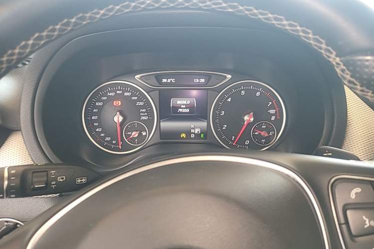 Used Mercedes-Benz B-Class 2015 B 200 Sport Edition Instrument Cluster