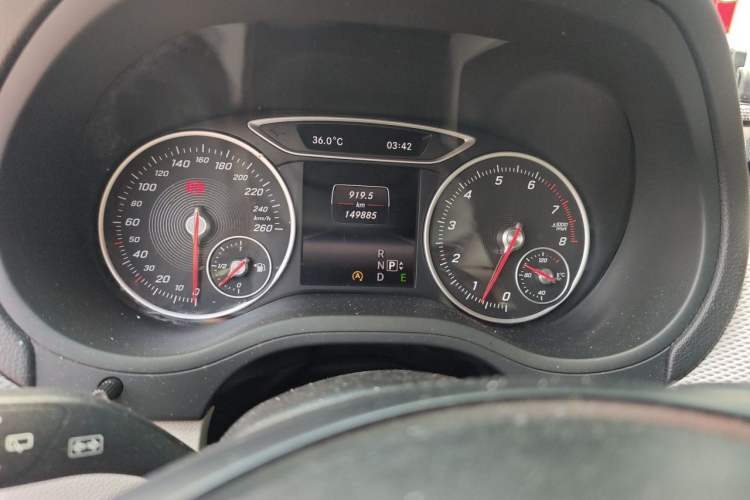 Used Mercedes-Benz B-Class 2015 B 200 Sport Edition Instrument Cluster