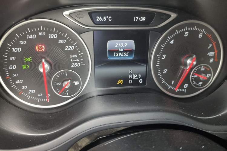 Used Mercedes-Benz B-Class 2015 B 200 Sport Edition Instrument Cluster
