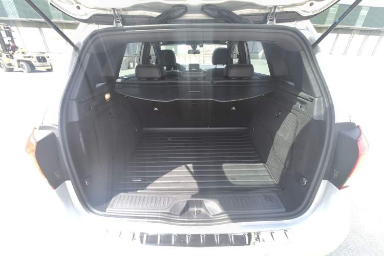 Used Mercedes-Benz B-Class 2015 B 200 Sport Edition Interior 4
