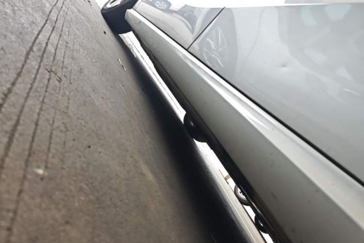 Used Mercedes-Benz B-Class 2015 B 200 Fashion Model Left Side Sill