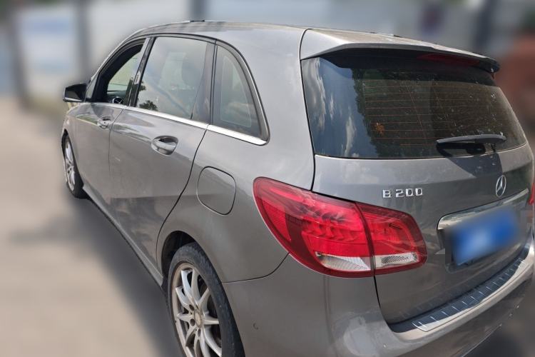 Used Mercedes-Benz B-Class 2015 B 200 Sport Edition Rear Left 45 Deg