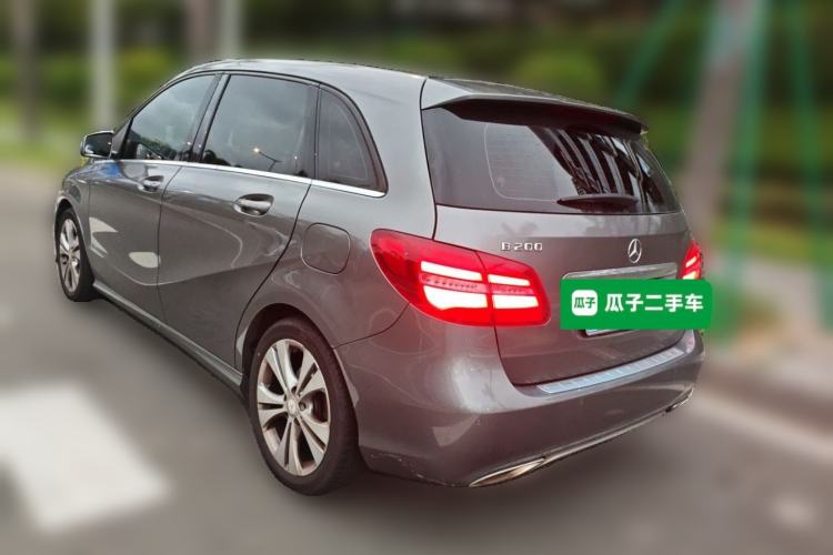 Used Mercedes-Benz B-Class 2015 B 200 Fashion Model Rear Left 45 Deg