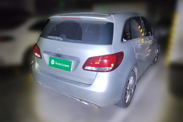 Used Mercedes-Benz B-Class 2015 B 200 Sport Edition Rear Right 45 Deg