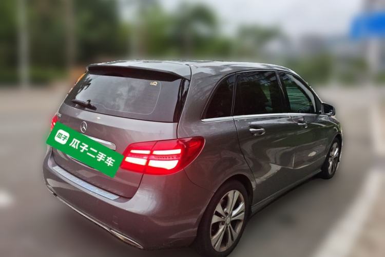 Used Mercedes-Benz B-Class 2015 B 200 Fashion Model Rear Right 45 Deg