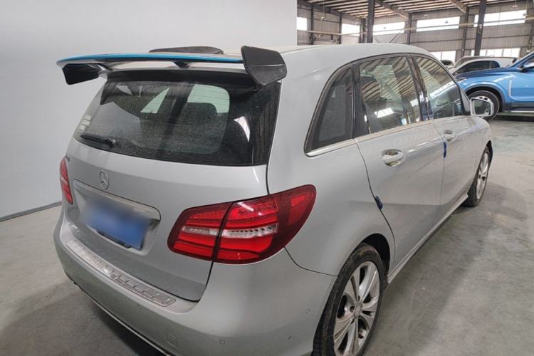 Used Mercedes-Benz B-Class 2015 B 200 Fashion Model Rear Right 45 Deg