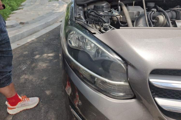 Used Mercedes-Benz B-Class 2015 B 200 Sport Edition Right Front Headlight