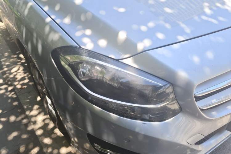 Used Mercedes-Benz B-Class 2015 B 200 Sport Edition Right Front Headlight