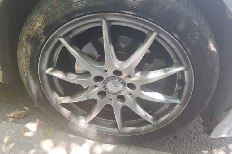 Used Mercedes-Benz B-Class 2015 B 200 Sport Edition Right Front Wheel Hub