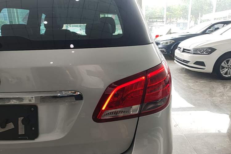 Used Mercedes-Benz B-Class 2015 B 200 Sport Edition Right Rear Taillight