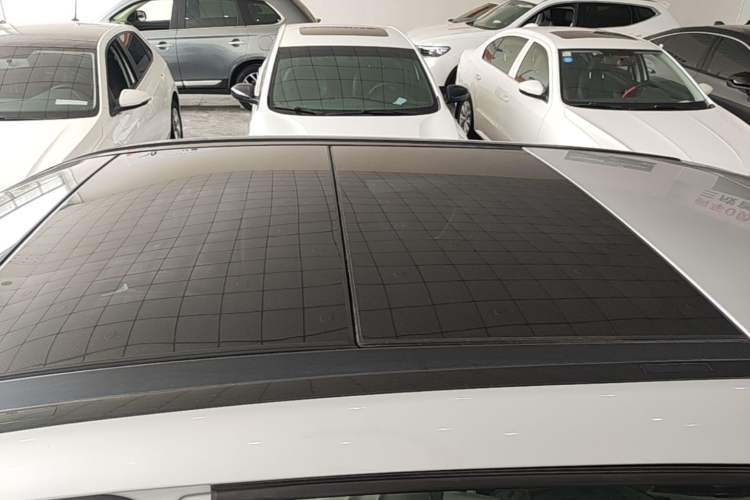 Used Mercedes-Benz B-Class 2015 B 200 Sport Edition Roof