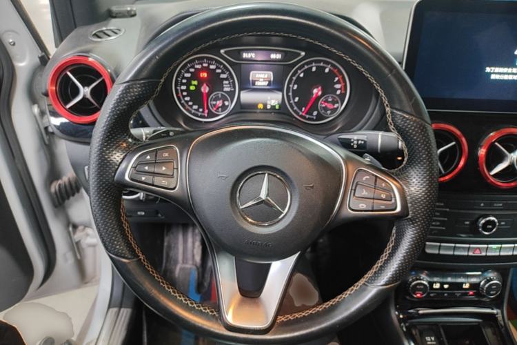 Used Mercedes-Benz B-Class 2015 B 200 Fashion Model Steering Wheel