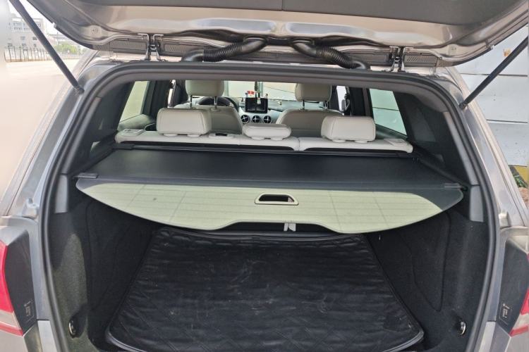 Used Mercedes-Benz B-Class 2015 B 200 Sport Edition Trunk