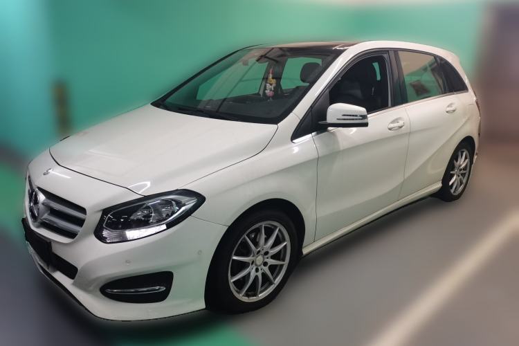 Ojetý Mercedes-Benz B-Class 2015 B 200 Sport Edition Guazi used car, China used car export, Used car for sale, Used  cars, Cheapest cars for sale