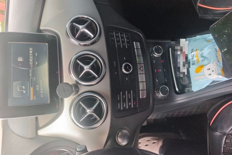 Used Mercedes-Benz B-Class 2015 B 200 Sport Edition Audio And AC Panel