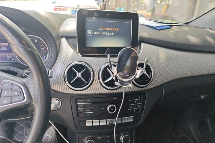 Used Mercedes-Benz B-Class 2015 B 200 Sport Edition Audio And AC Panel