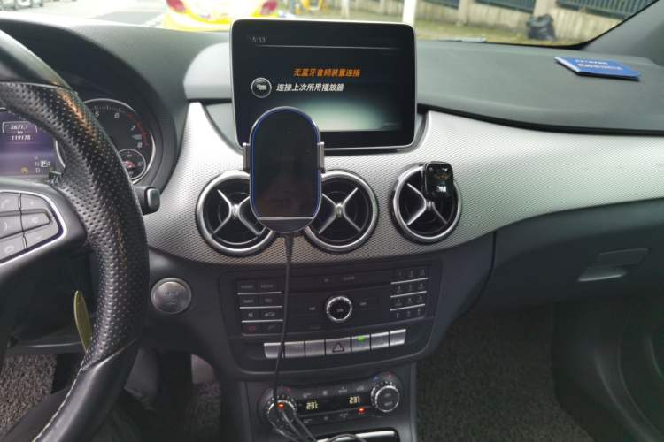 Used Mercedes-Benz B-Class 2015 B 200 Luxury Model Audio And AC Panel