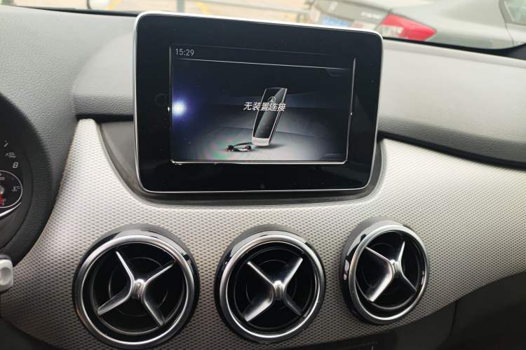 Used Mercedes-Benz B-Class 2015 B 200 Sport Edition Audio And AC Panel
