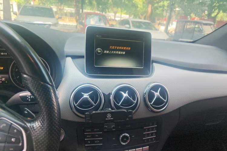 Used Mercedes-Benz B-Class 2015 B 200 Sport Edition Audio And AC Panel
