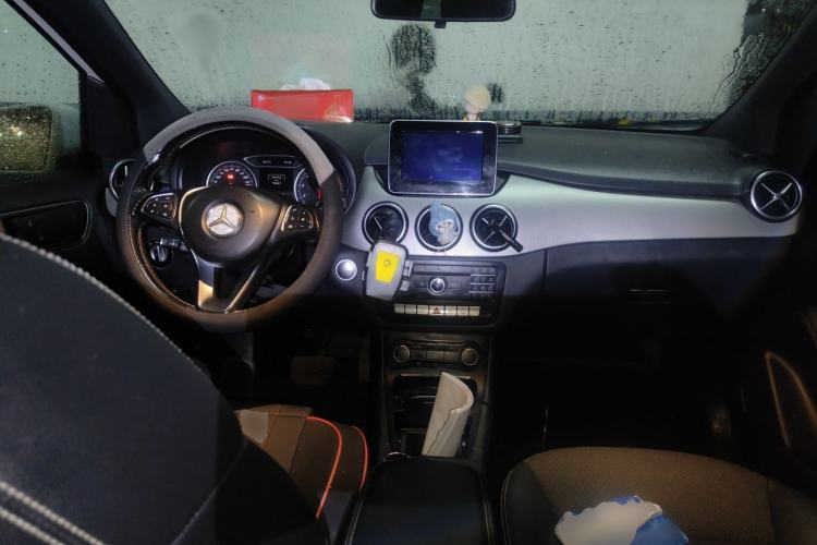 Used Mercedes-Benz B-Class 2015 B 200 Sport Edition Center Console