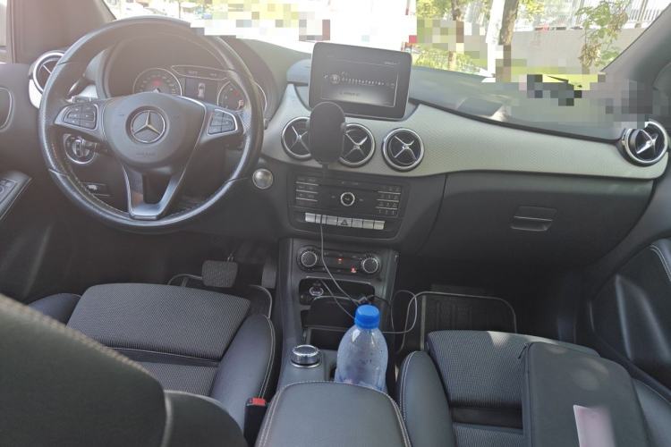 Used Mercedes-Benz B-Class 2015 B 200 Sport Edition Center Console
