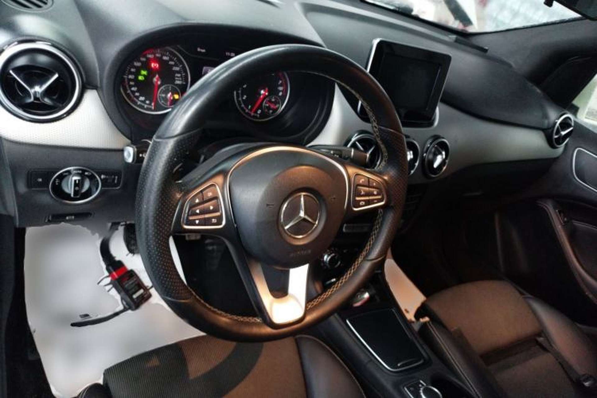 Used Mercedes-Benz B-Class 2015 B 200 Sport Edition Center Console