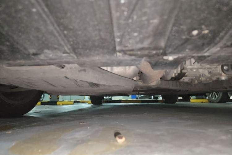 Used Mercedes-Benz B-Class 2015 B 200 Sport Edition Chassis Front