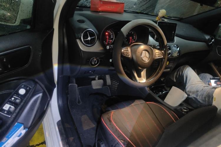 Used Mercedes-Benz B-Class 2015 B 200 Sport Edition Driver Seat