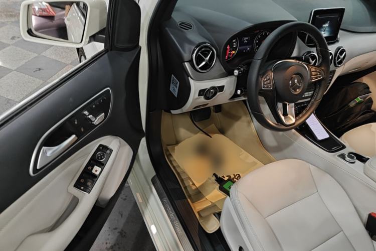 Used Mercedes-Benz B-Class 2015 B 200 Fashion Model Driver Seat