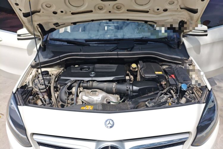 Used Mercedes-Benz B-Class 2015 B 200 Sport Edition Engine Bay