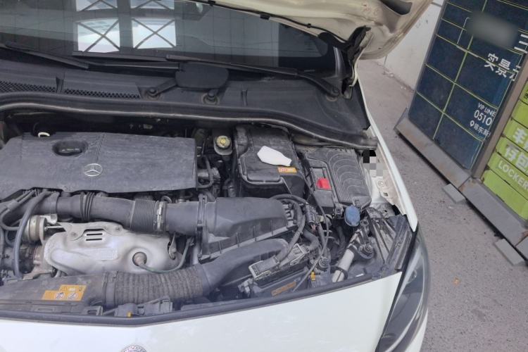 Used Mercedes-Benz B-Class 2015 B 200 Sport Edition Engine Bay Left
