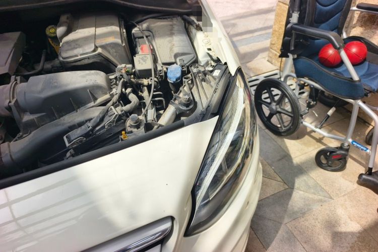 Used Mercedes-Benz B-Class 2015 B 260 Sport Edition Engine Bay Left